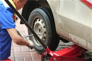前郭尔附近拖车24小时服务热线电话